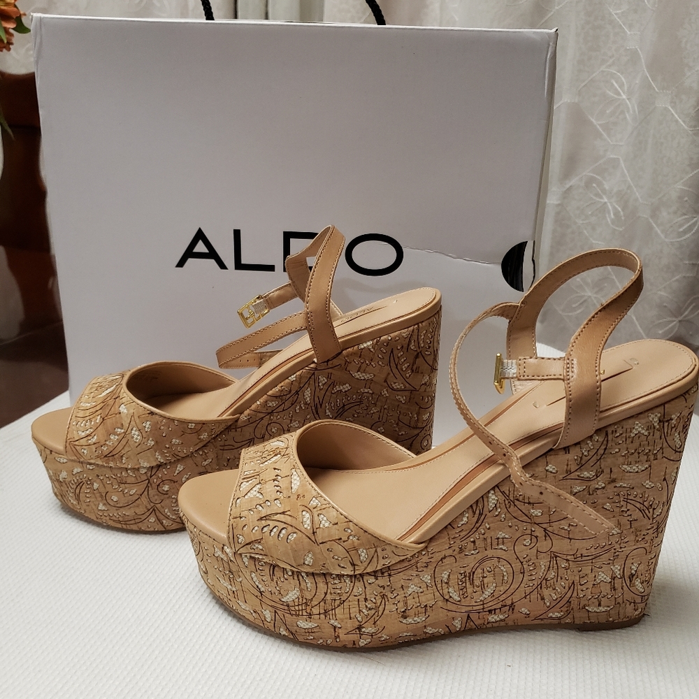 Aldo wedges